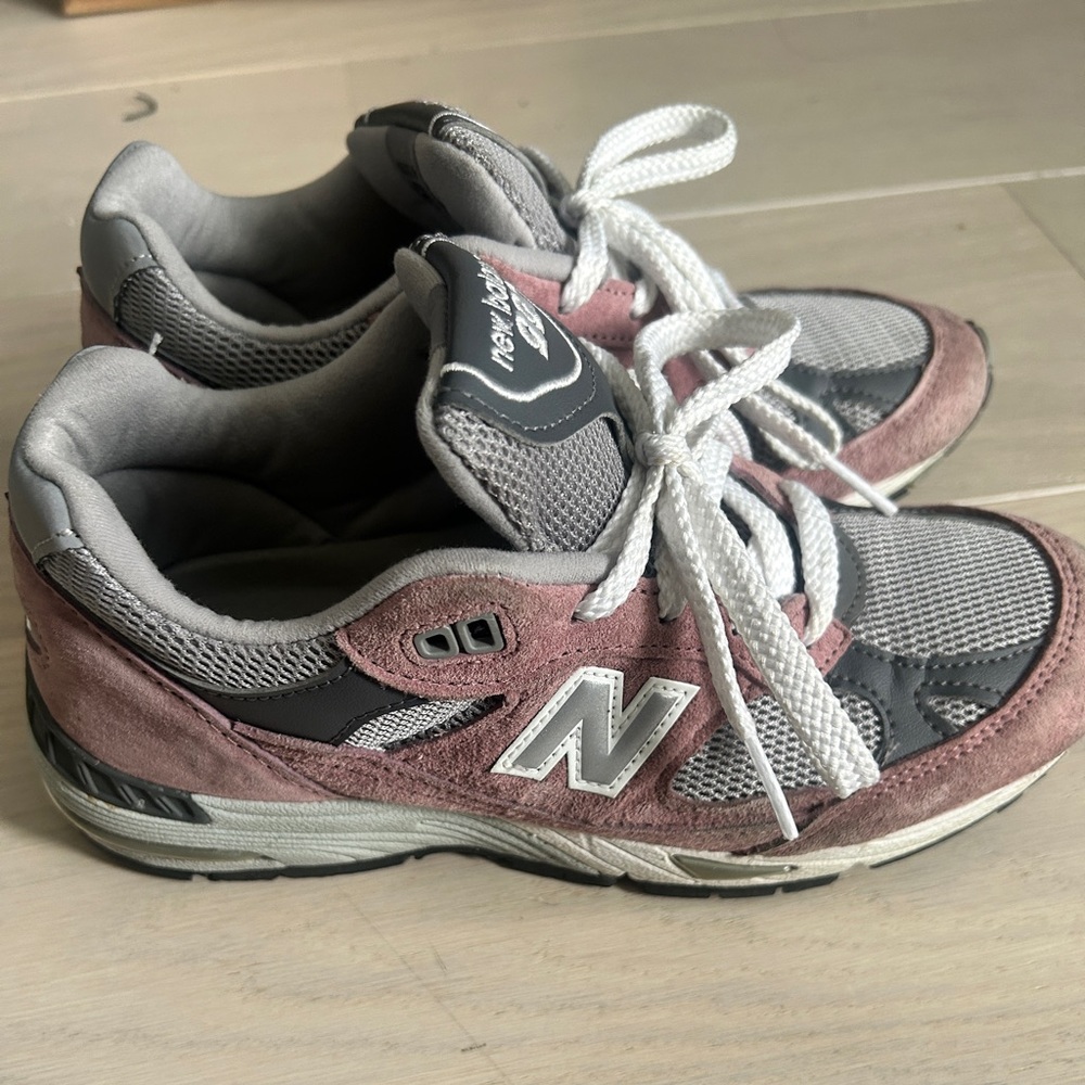 New Balance Rose and Charcoal Sneakers